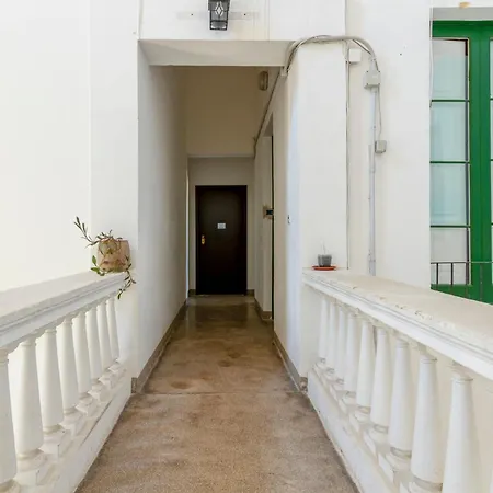 Guesthost - Civico 105 Apartmán